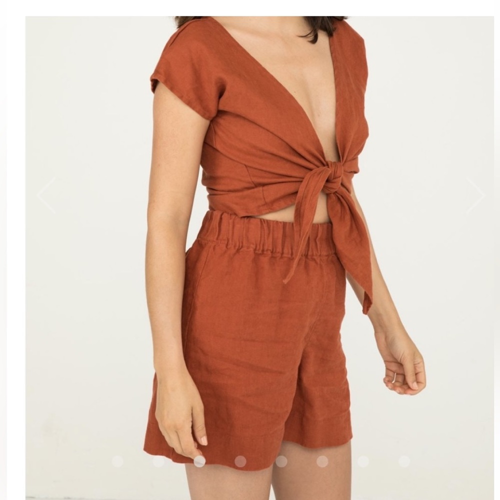 Elizabeth Suzann florence shorts in terra linen. Size XS.